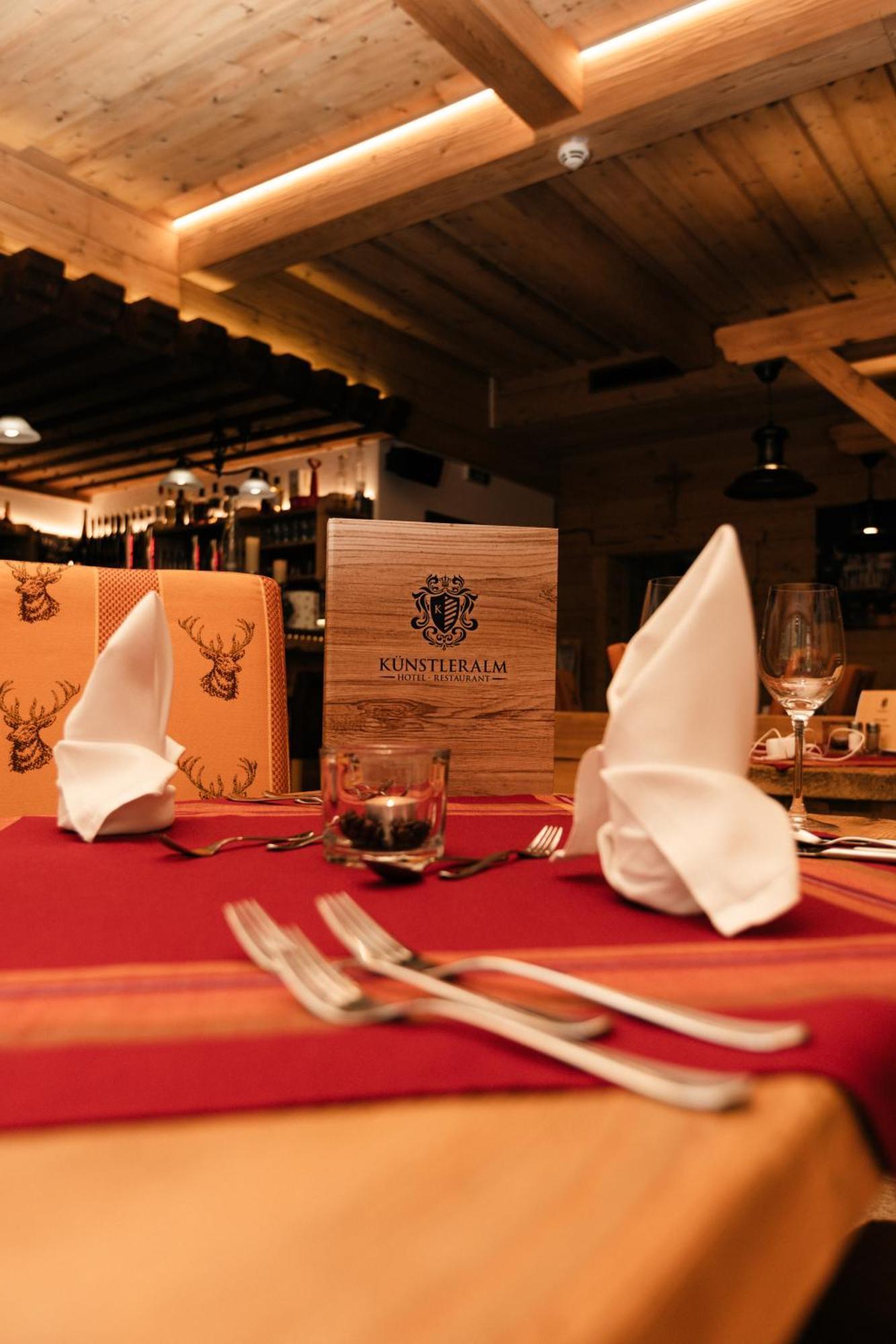 Hotel Kuenstleralm Kaprun Kültér fotó