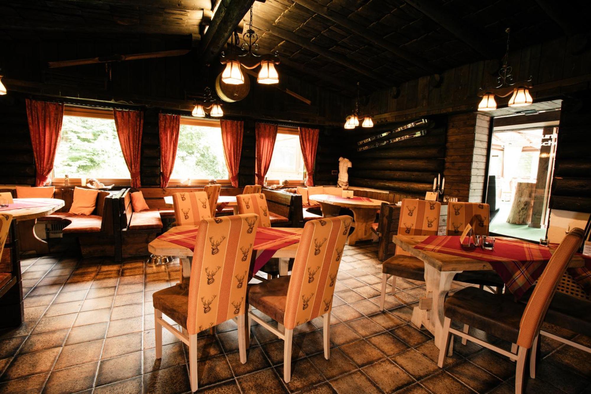 Hotel Kuenstleralm Kaprun Kültér fotó