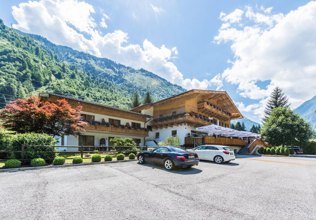Hotel Kuenstleralm Kaprun Kültér fotó