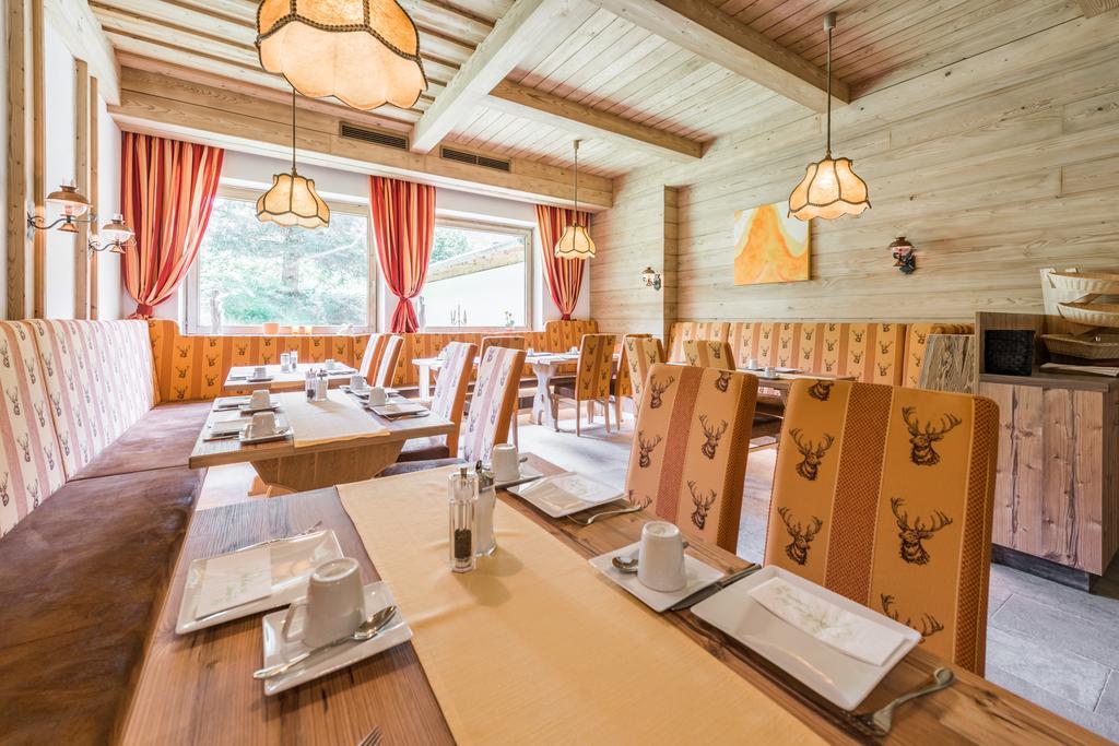 Hotel Kuenstleralm Kaprun Kültér fotó