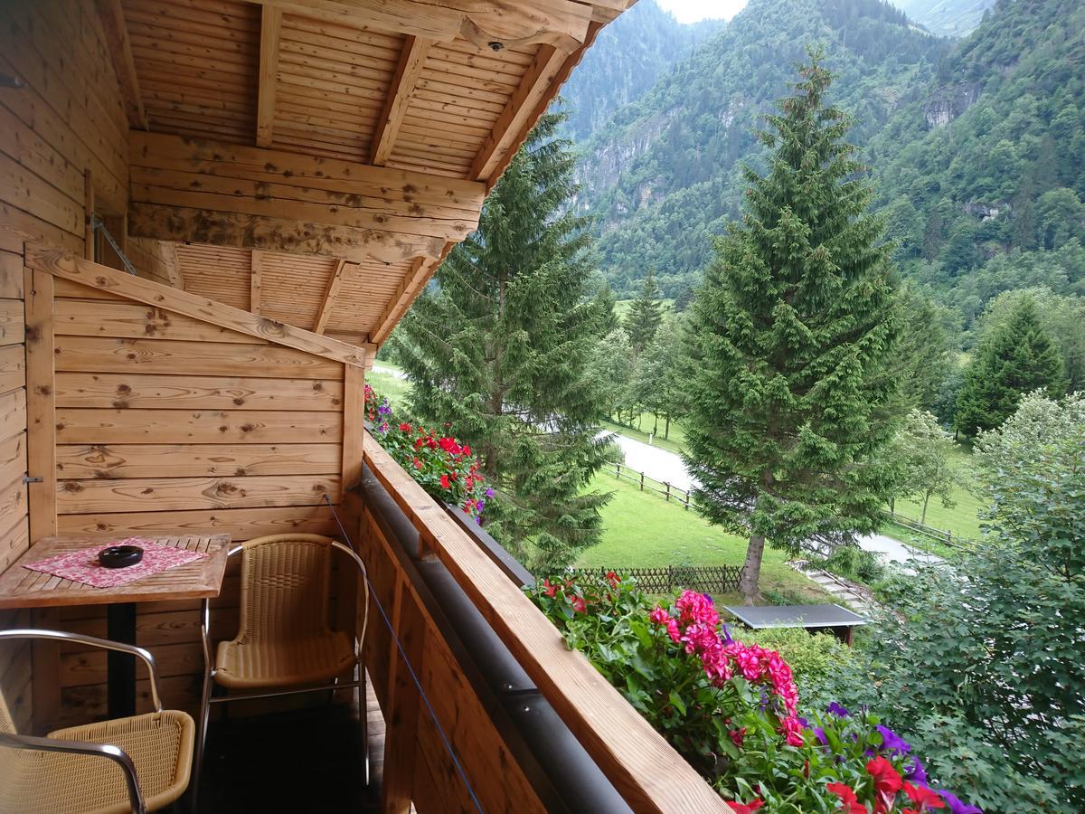 Hotel Kuenstleralm Kaprun Kültér fotó